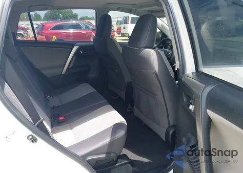 2015 Toyota Rav4 Xle z USA, uszkodzony, nr VIN JTMWFREV9FJ032725